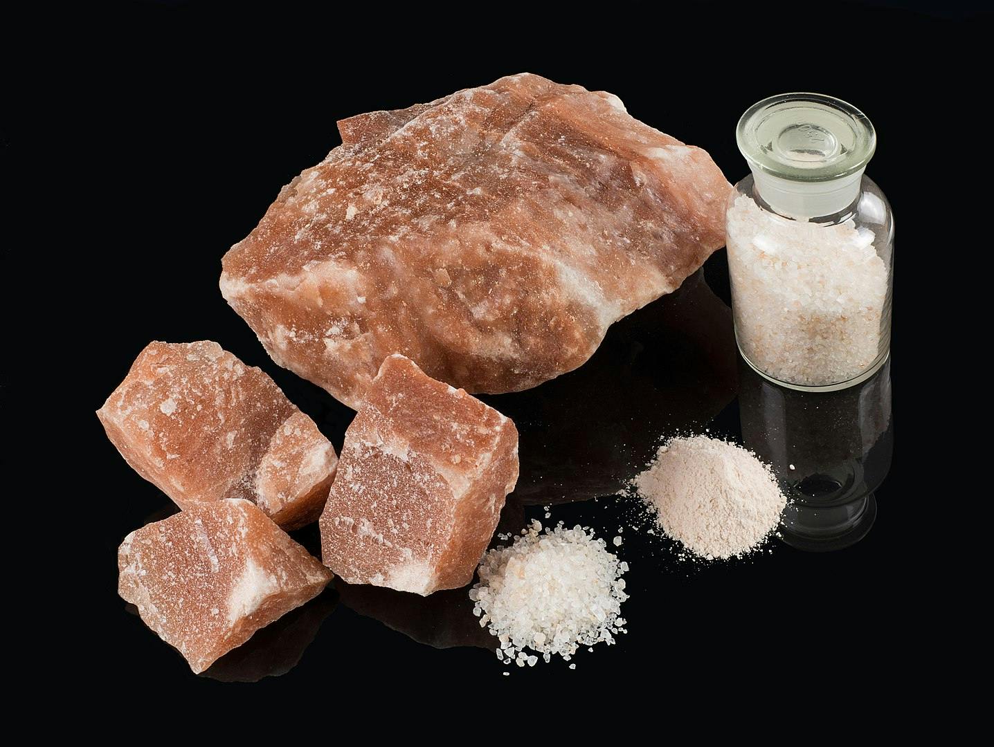 Himalayan salt (Wikimedia Commons)