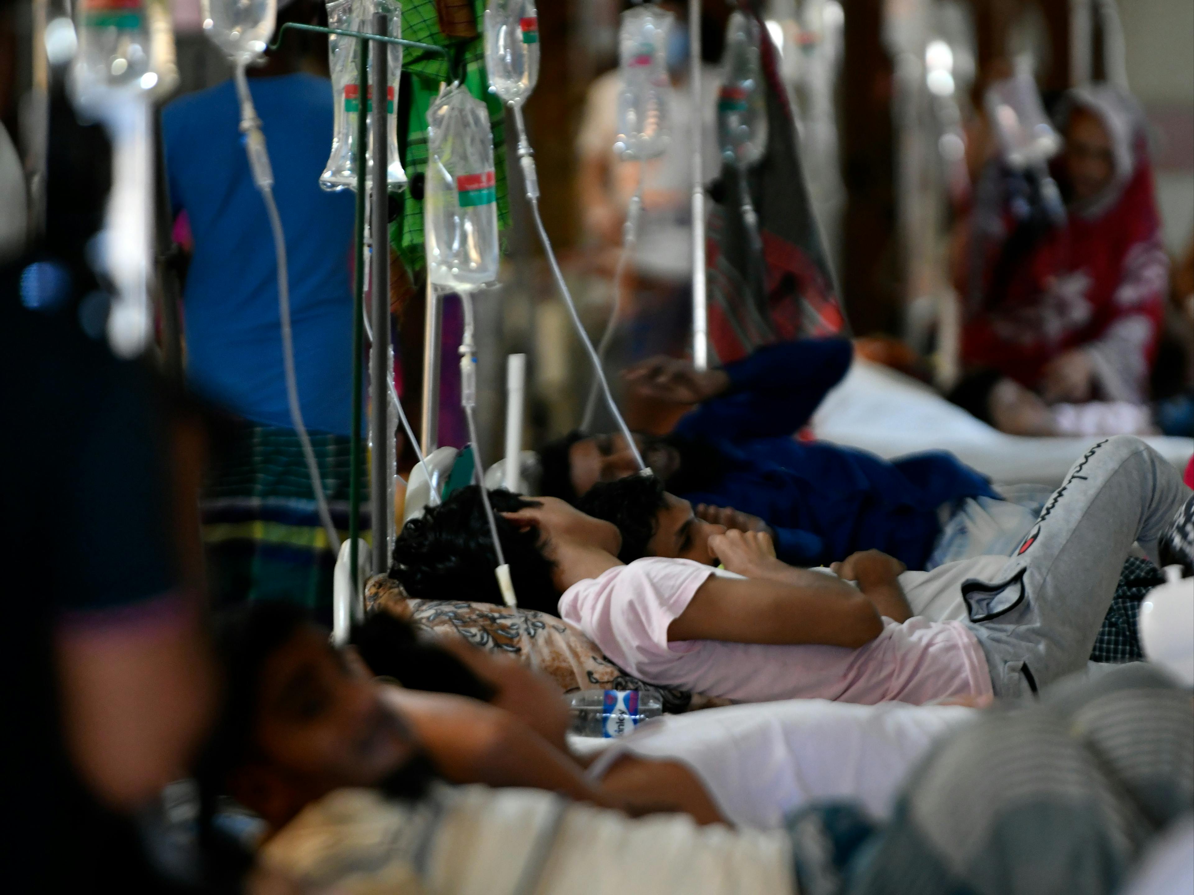 People suffering from dengue fever as they admitted for treatment at a government hospital in Dhaka, Bangladesh, on June 05, 2023. (Photo by Syed Mahamudur Rahman/NurPhoto via Getty Images)


