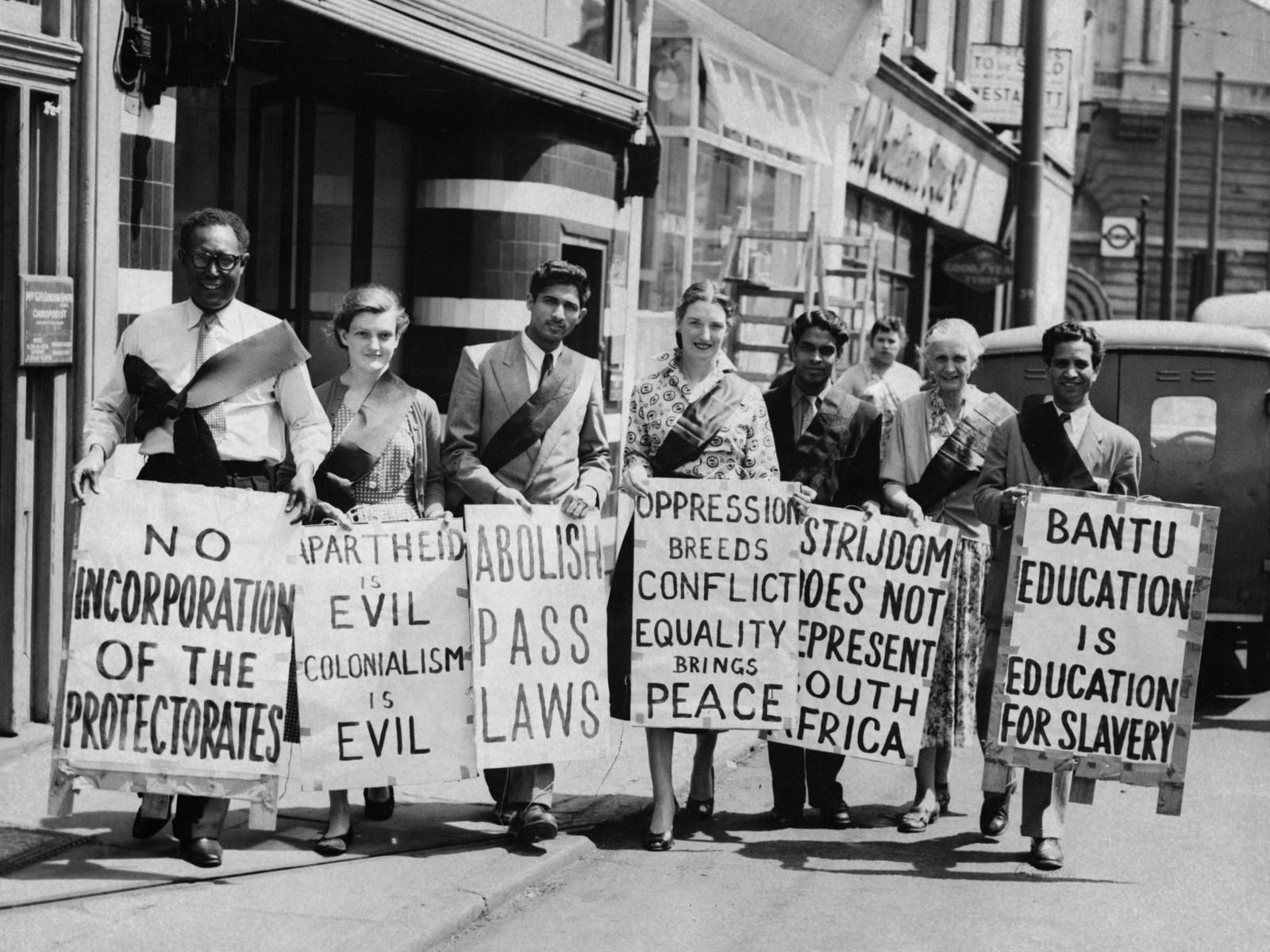Members of the Movement for Colonial Freedom and the Black Sash Movement march to South Africa House, 1956 (Hulton-Deutsch Collection/CORBIS/Corbis via Getty Images)