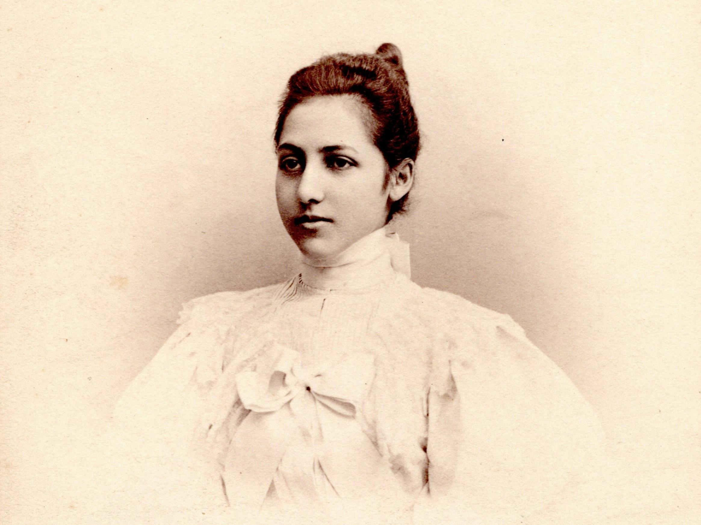 Photo of Princess Catherine circa 1895 (Peter Bance)